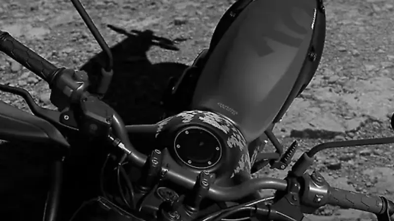 Himalayan 450 Mana Black