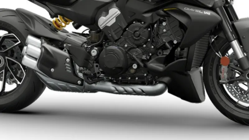 Ducati Diavel V4 Black Roadster India launch